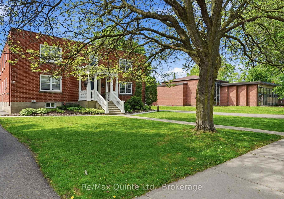 215-victoria-avenue-belleville-ontario-x13217592