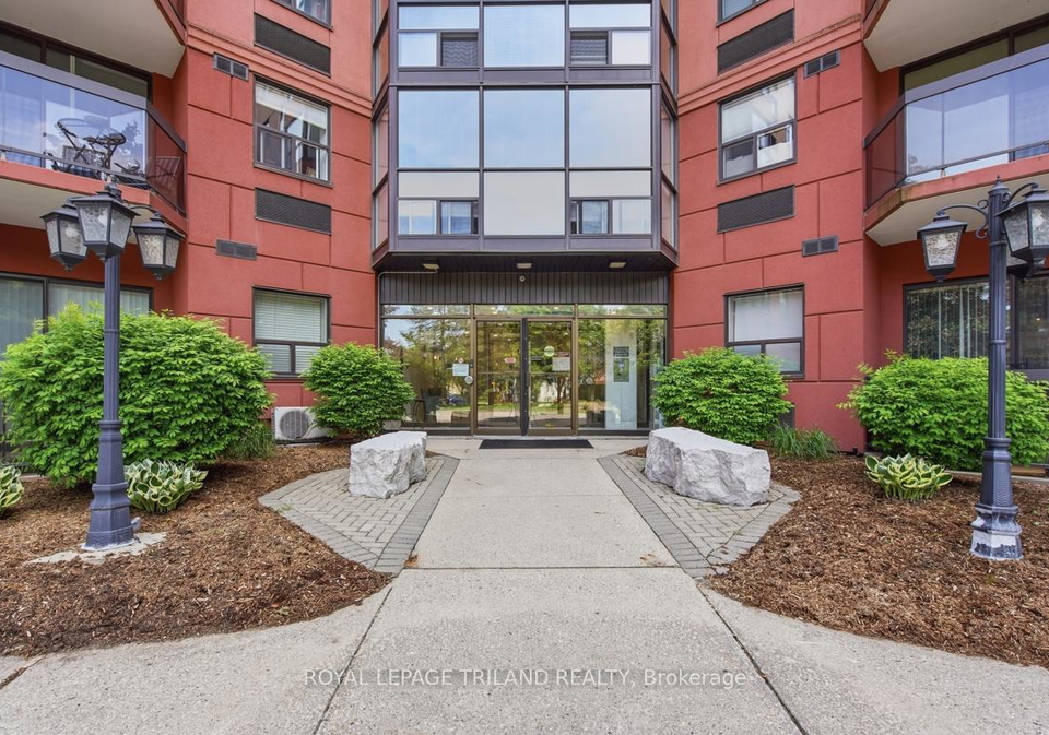 600-talbot-street-london-east-ontario-x13217696