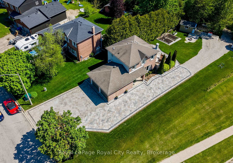 157-leeson-street-east-luther-grand-valley-ontario-x13217948