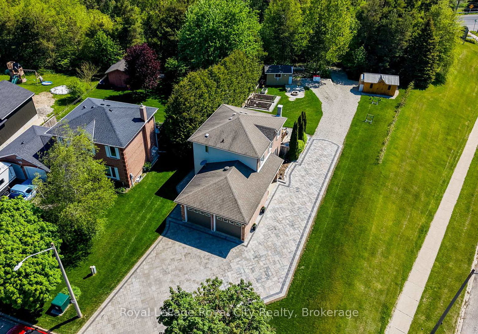 157-leeson-street-east-luther-grand-valley-ontario-x13217948
