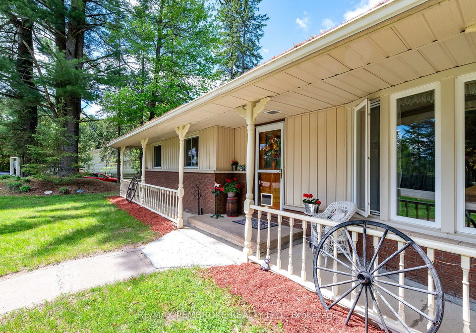236-witt-road-laurentian-valley-ontario-x13218530