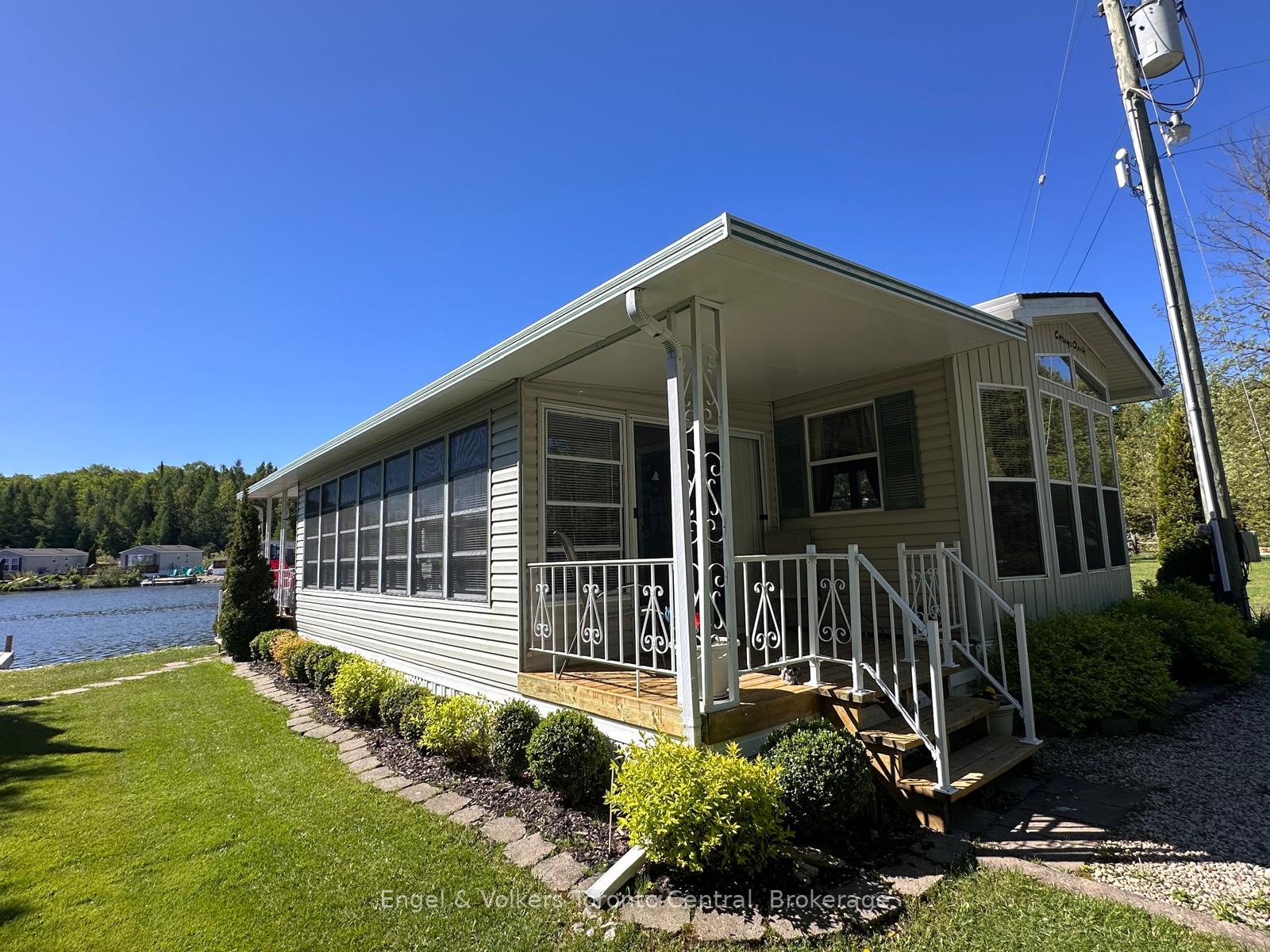 7489-sideroad-5-e-wellington-north-ontario-x13218588