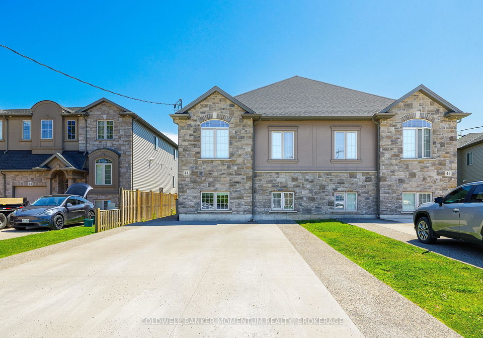44-cleveland-street-thorold-ontario-x13218644
