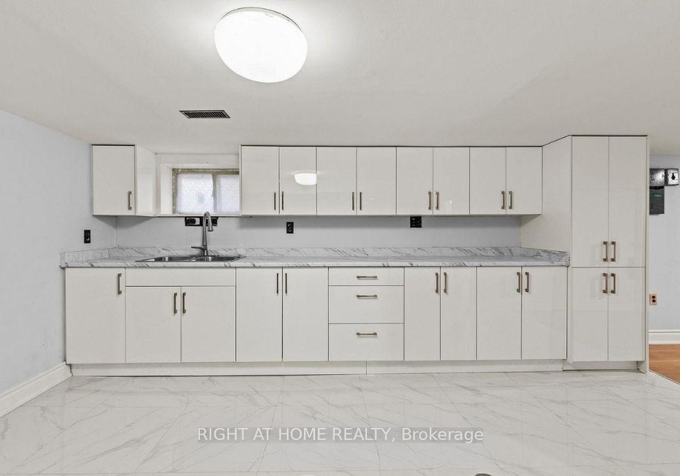 30-webber-avenue-hamilton-ontario-x13218690