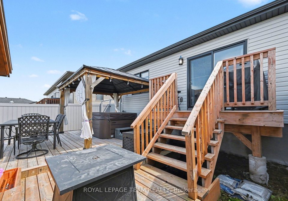442-arora-crescent-north-dundas-ontario-x13218968