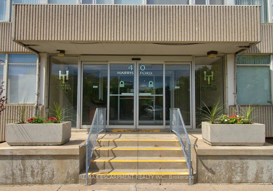 40-harrisford-street-hamilton-ontario-x13219110