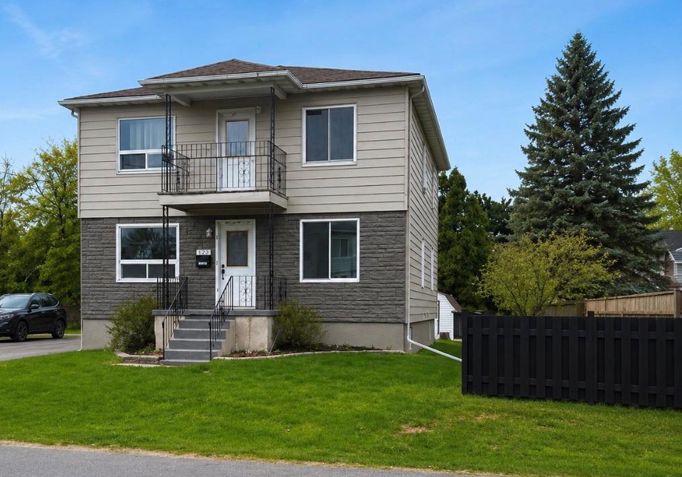 127-new-street-cornwall-ontario-x13219570