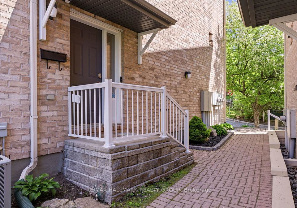 8-pondside-private-ottawa-ontario-x13219638