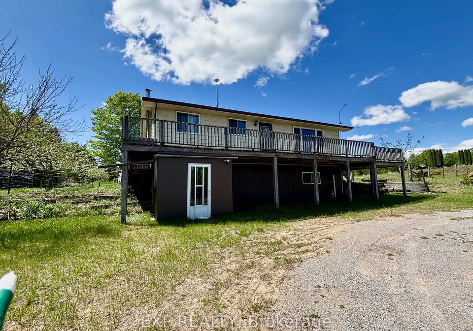 2527-matawatchan-road-greater-madawaska-ontario-x13219852