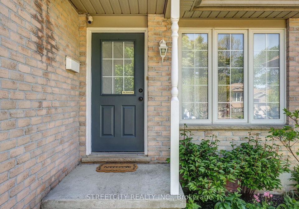 247-exmouth-circle-london-east-ontario-x13219962