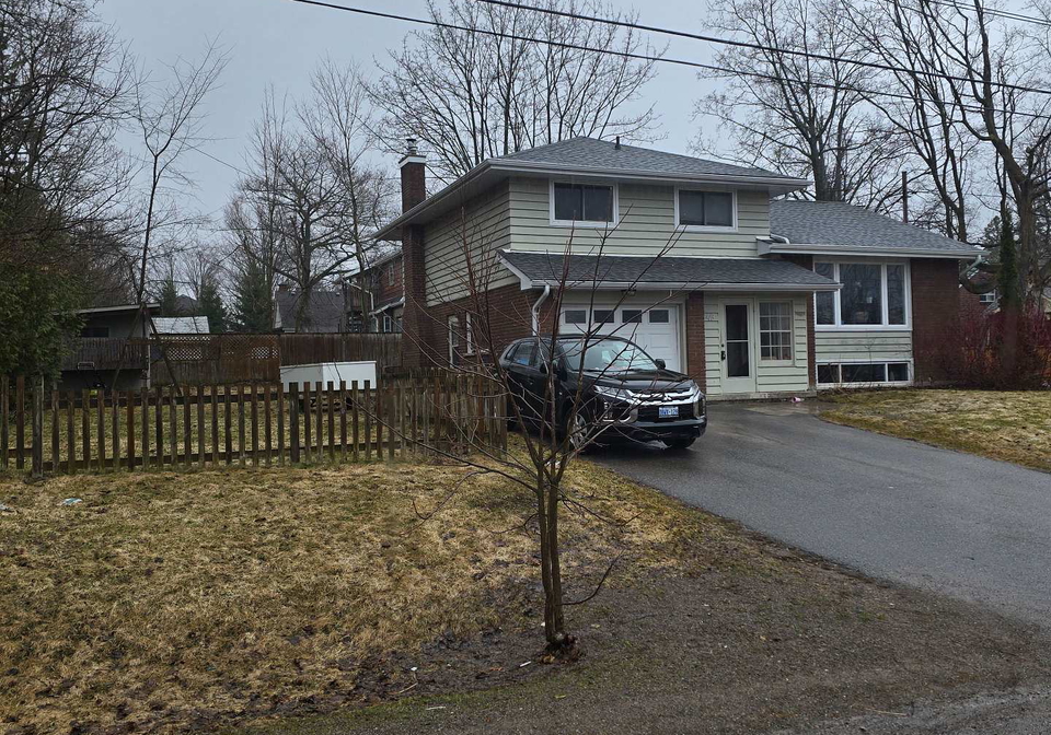 49-smith-street-selwyn-ontario-x13220176