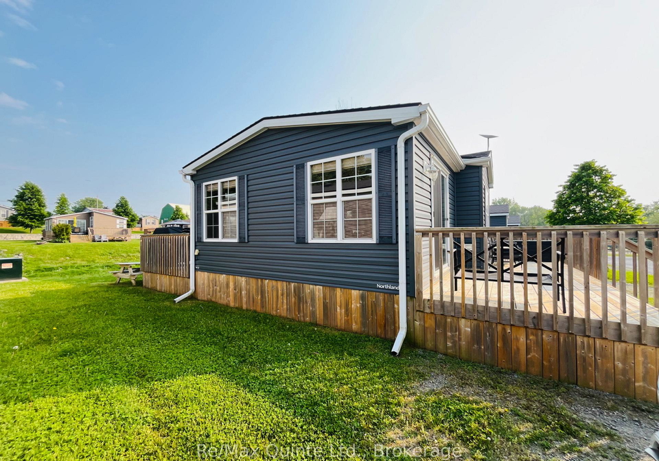 486-county-road-18-prince-edward-county-ontario-x13220314