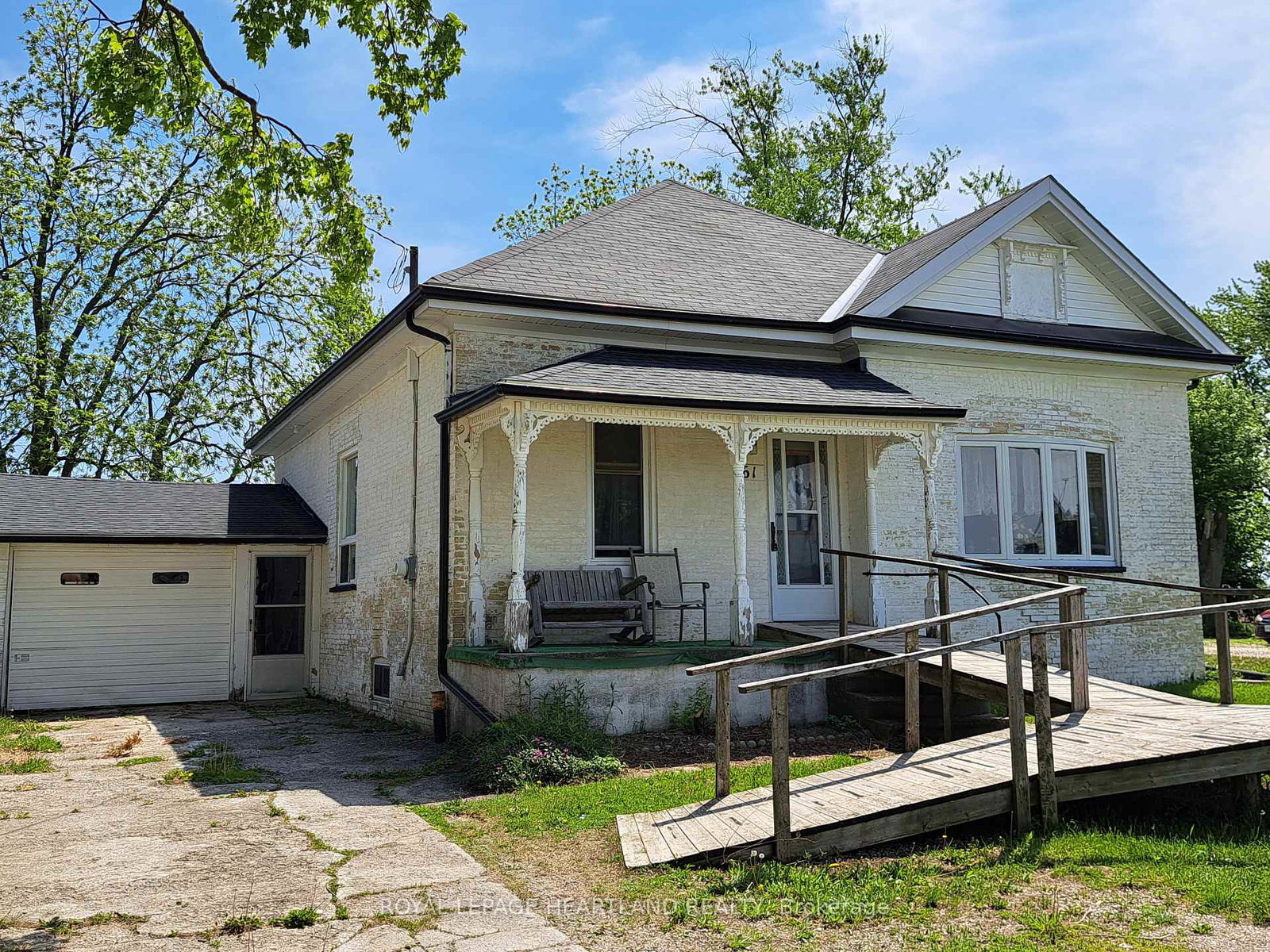 69922-parr-line-south-huron-ontario-x13220322