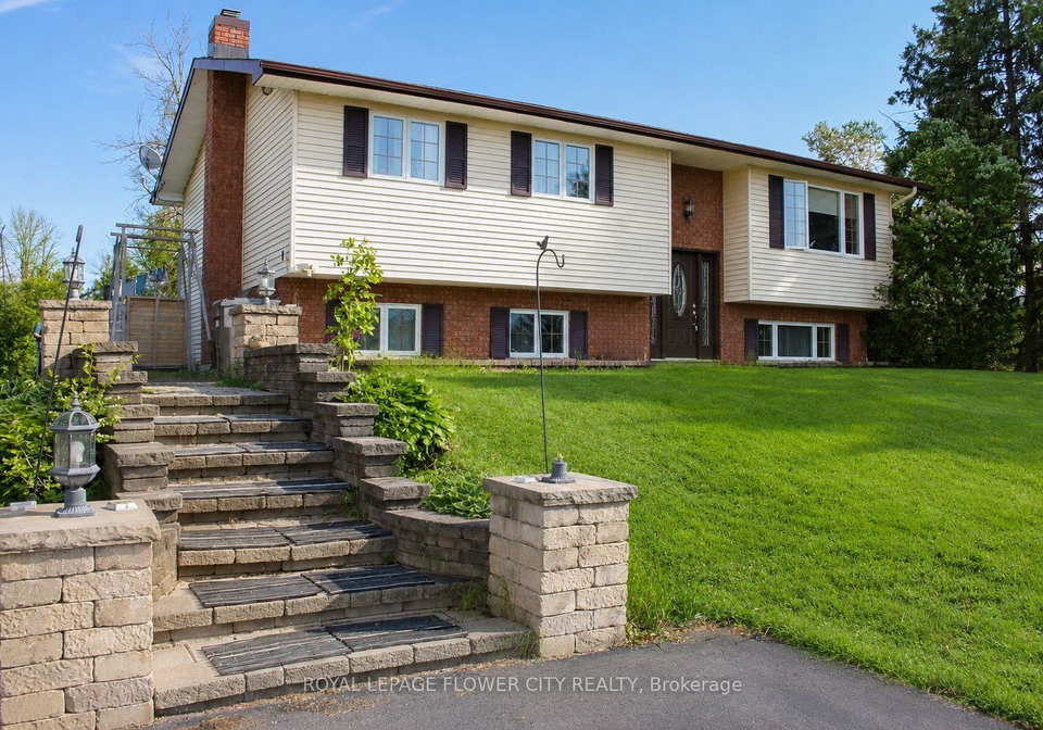 18528-paragon-road-south-glengarry-ontario-x13220498