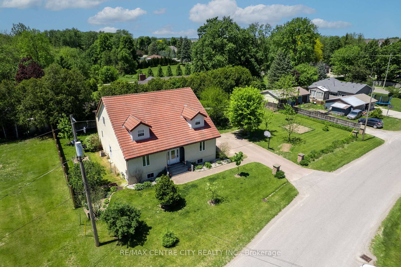 176-eastman-avenue-adelaide-metcalfe-ontario-x13220526