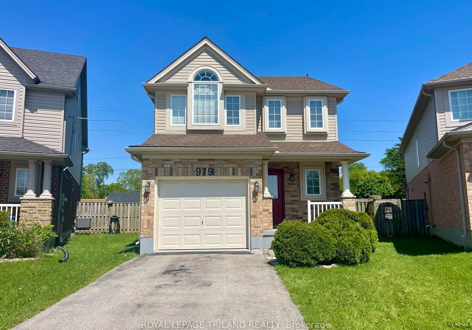 979-crosscreek-court-london-east-ontario-x13220548