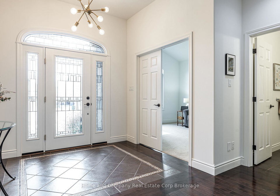 19-hossie-terrace-stratford-ontario-x13220596