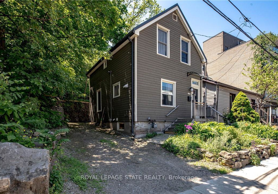 210-charlton-avenue-e-hamilton-ontario-x13220658