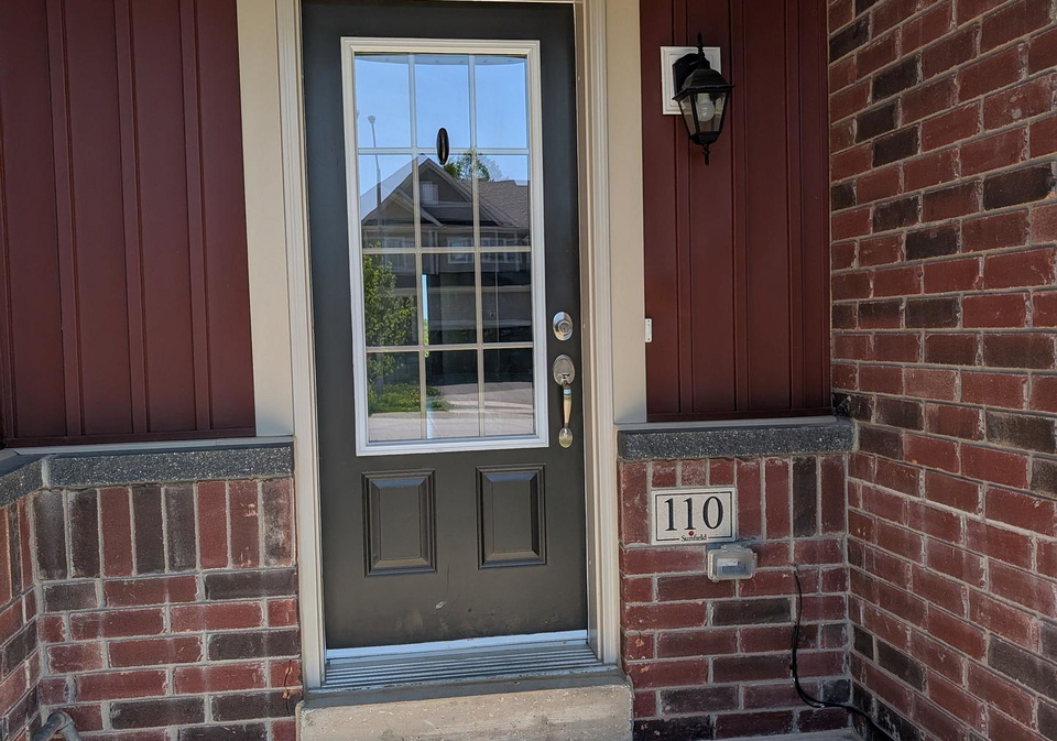 110-stonebrook-way-grey-highlands-ontario-x13221298