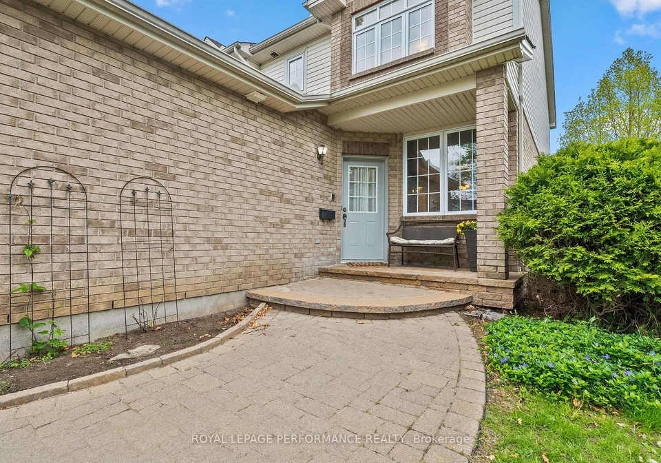 1071-brasseur-crescent-ottawa-ontario-x13222596