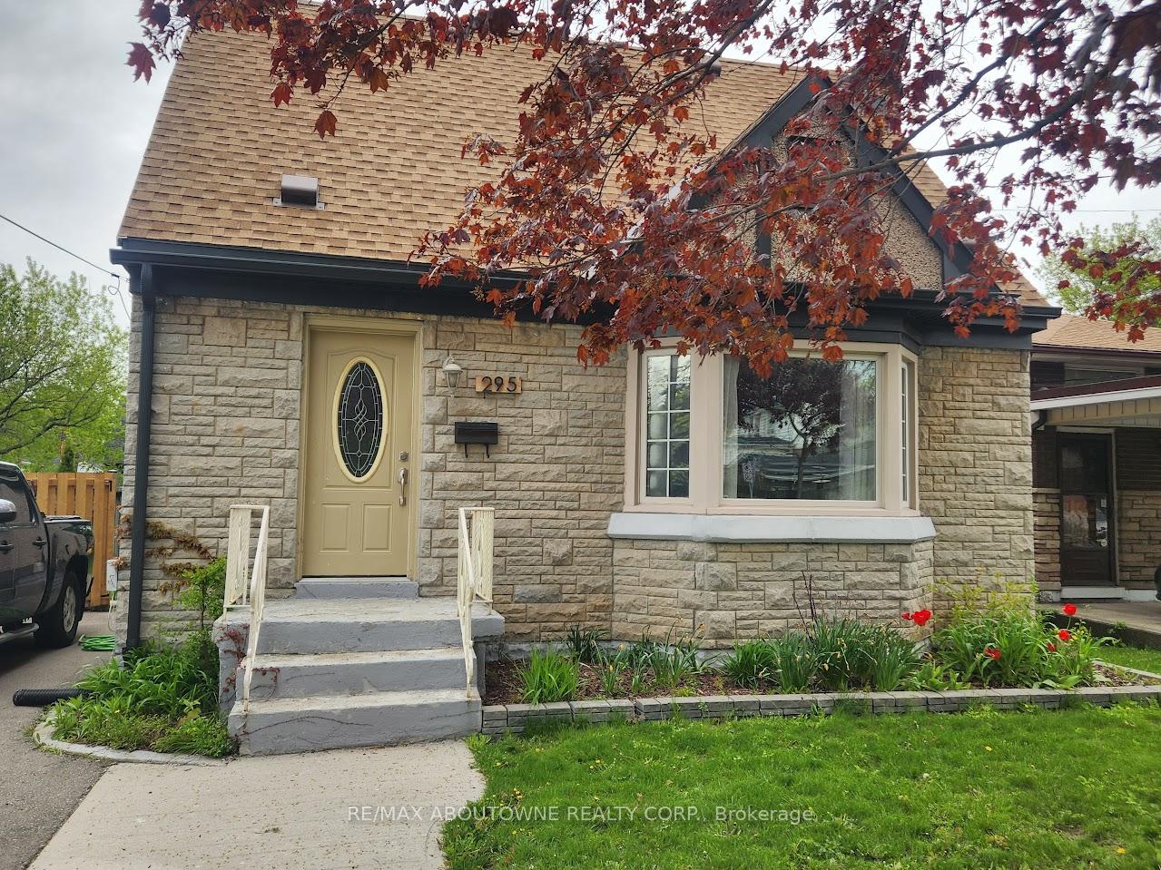295-queensdale-avenue-e-hamilton-ontario-x13222830