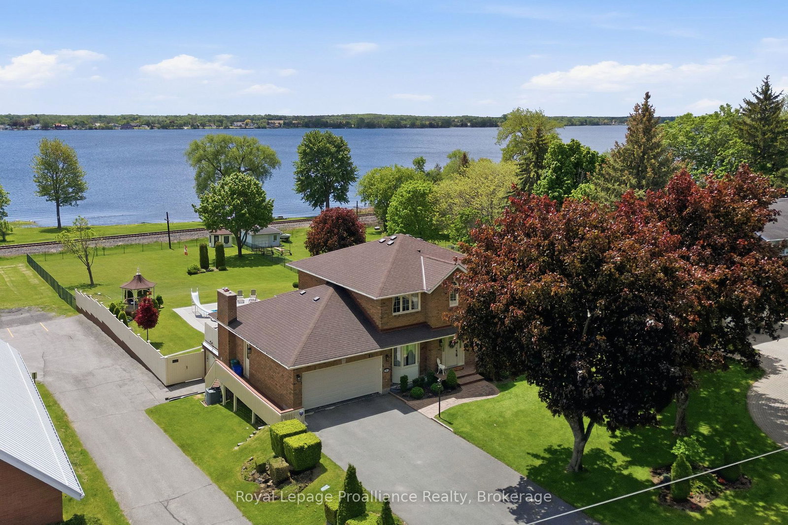 261-dundas-street-w-belleville-ontario-x13222872