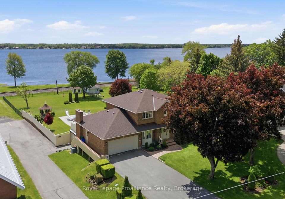 261-dundas-street-w-belleville-ontario-x13222872