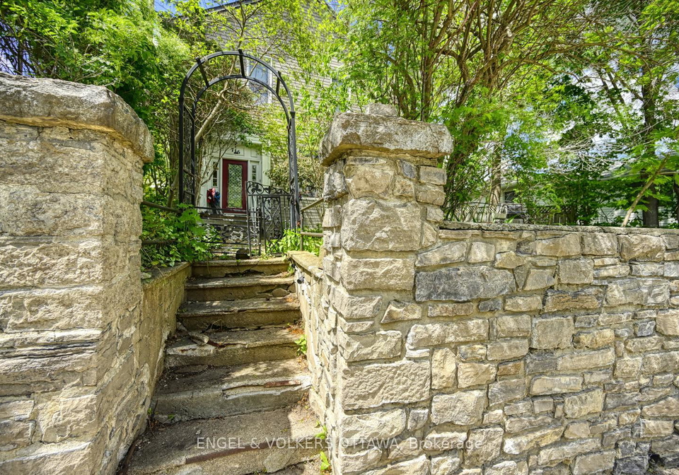 716-king-street-w-prescott-ontario-x13222966