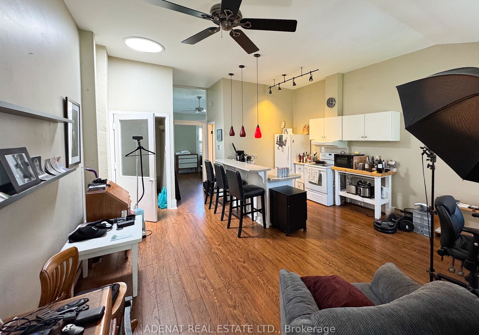18-mill-street-centre-wellington-ontario-x13223010