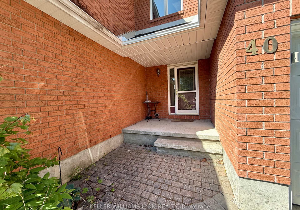 40-thornbury-crescent-ottawa-ontario-x13223298