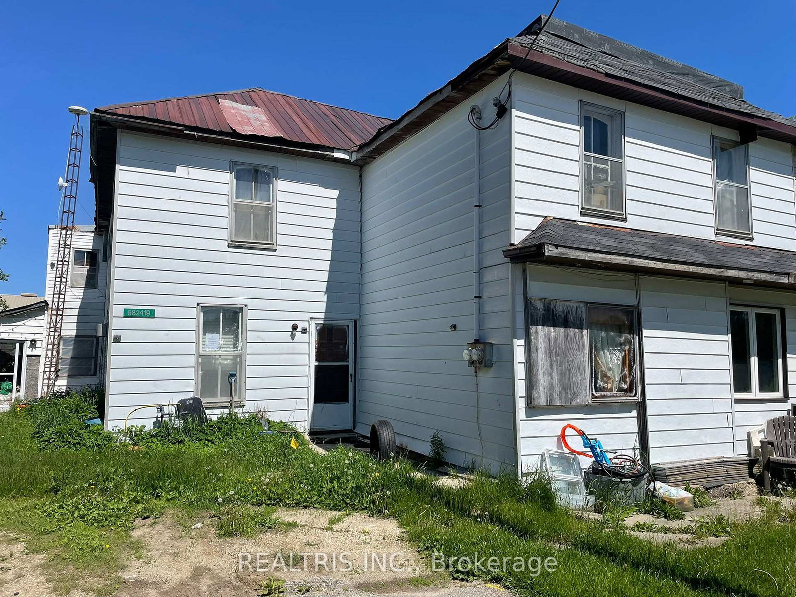 682419-260-side-road-melancthon-ontario-x13223692