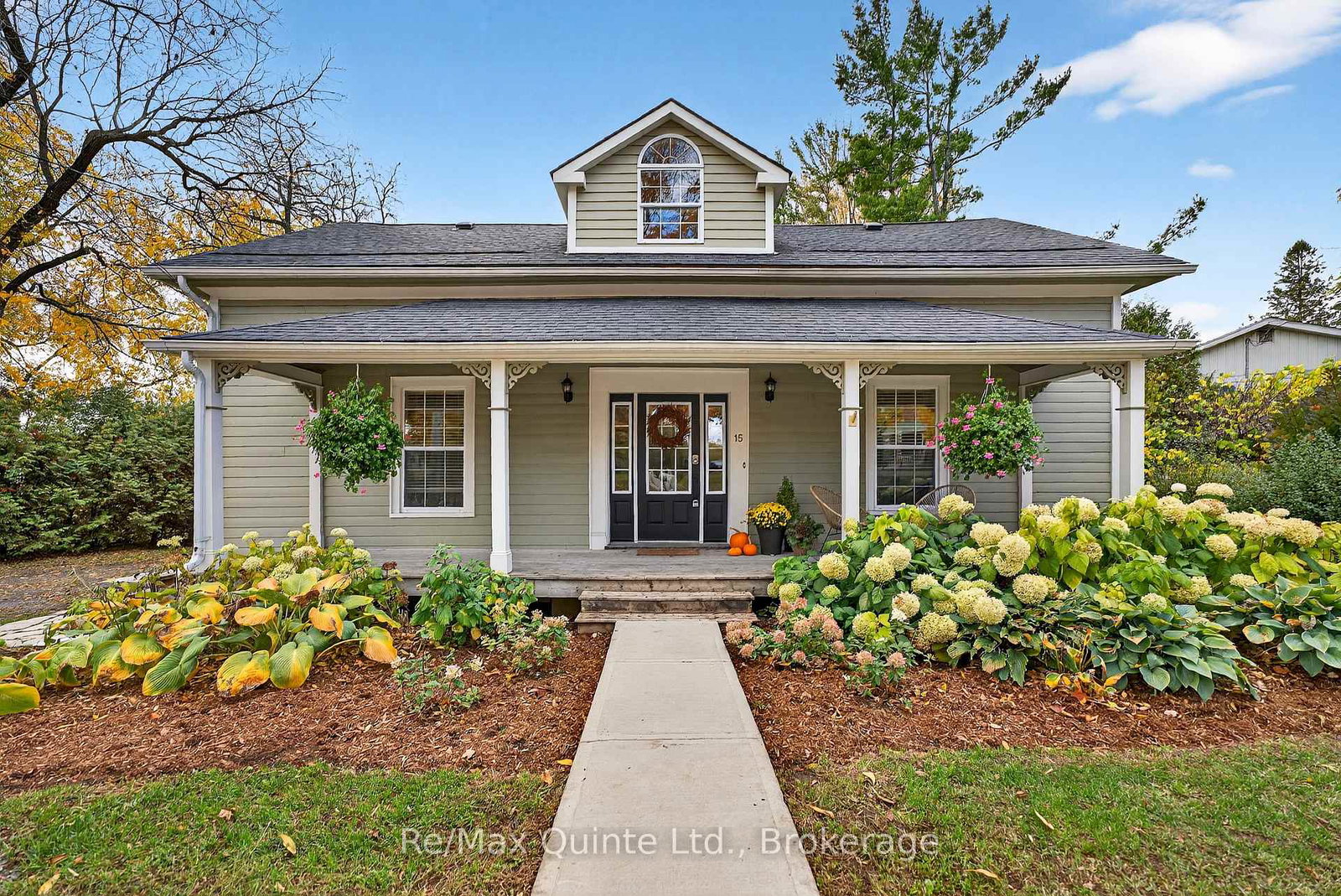 15-talbot-street-prince-edward-county-ontario-x13223894