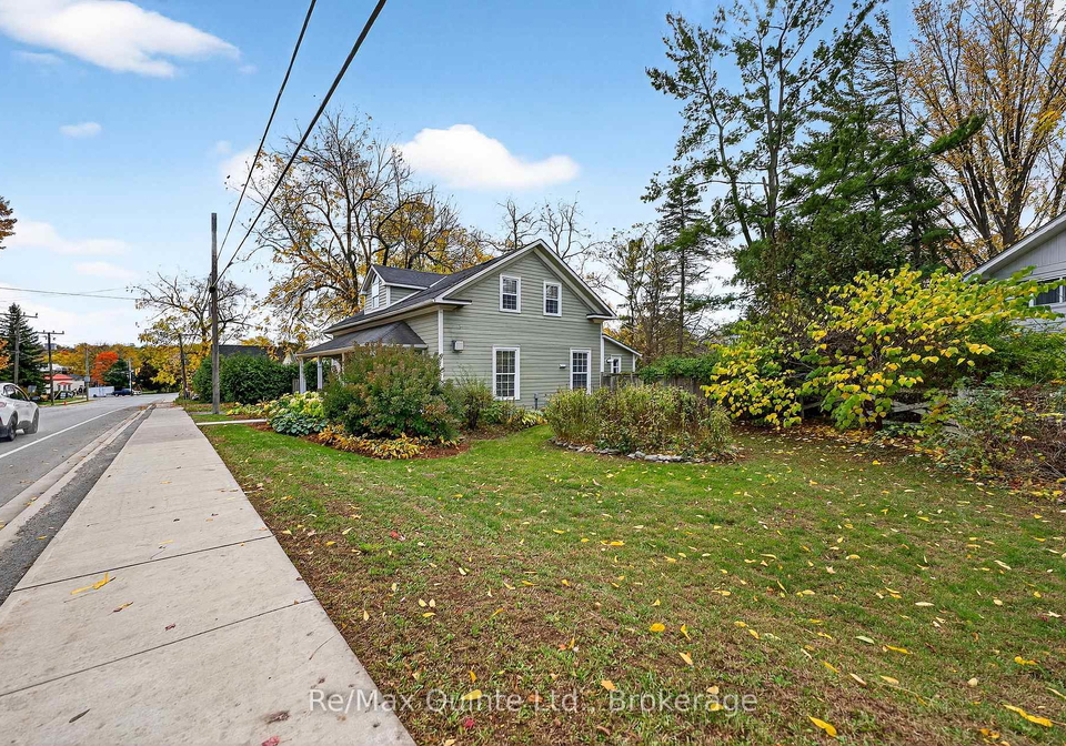 15-talbot-street-prince-edward-county-ontario-x13223894