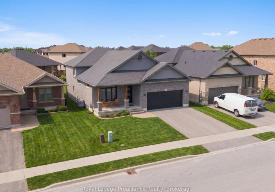22-kempton-avenue-belleville-ontario-x13223928
