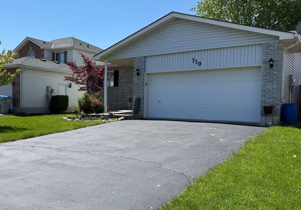 750-lavery-street-w-north-perth-ontario-x13224180
