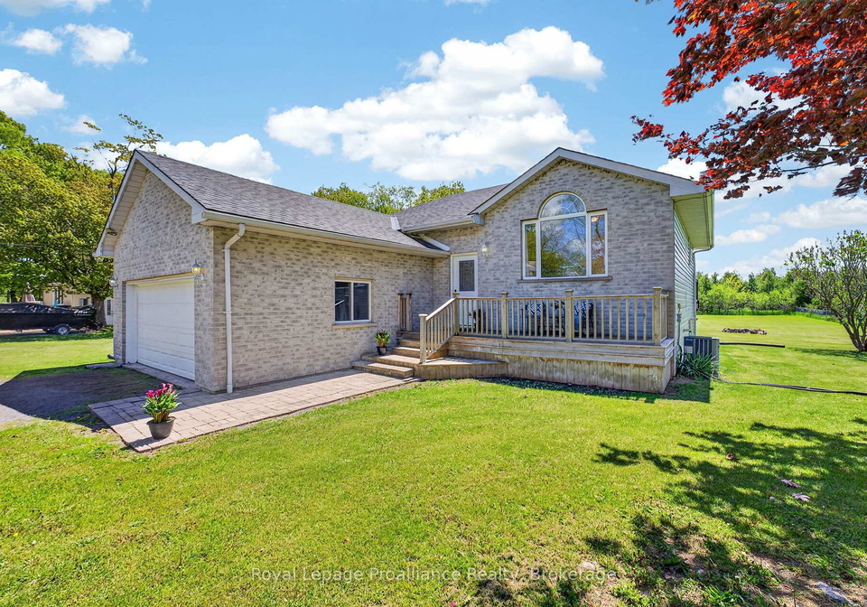 112-huycks-bay-road-prince-edward-county-ontario-x13224382