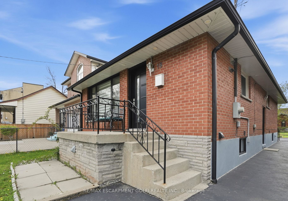 18-ferrie-street-w-hamilton-ontario-x13224412