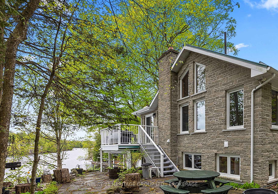 8126-perth-road-south-frontenac-ontario-x13224460