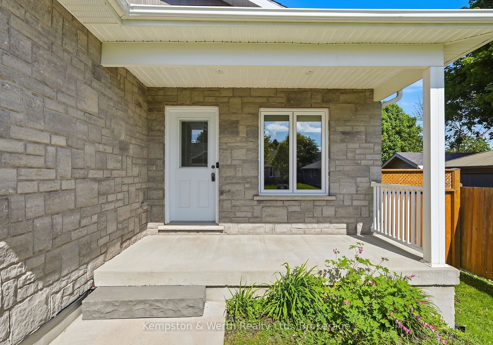 645-davidson-avenue-s-north-perth-ontario-x13224932