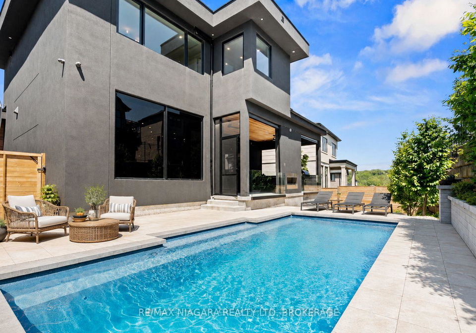 56-kenmir-avenue-niagara-on-the-lake-ontario-x13225182