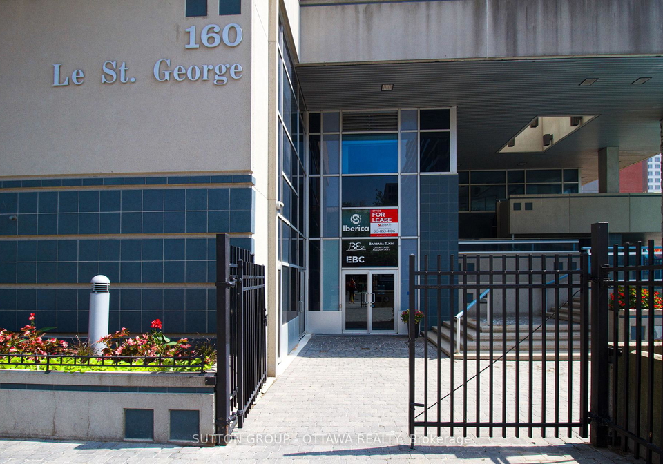 george-street-ottawa-ontario-x13225276