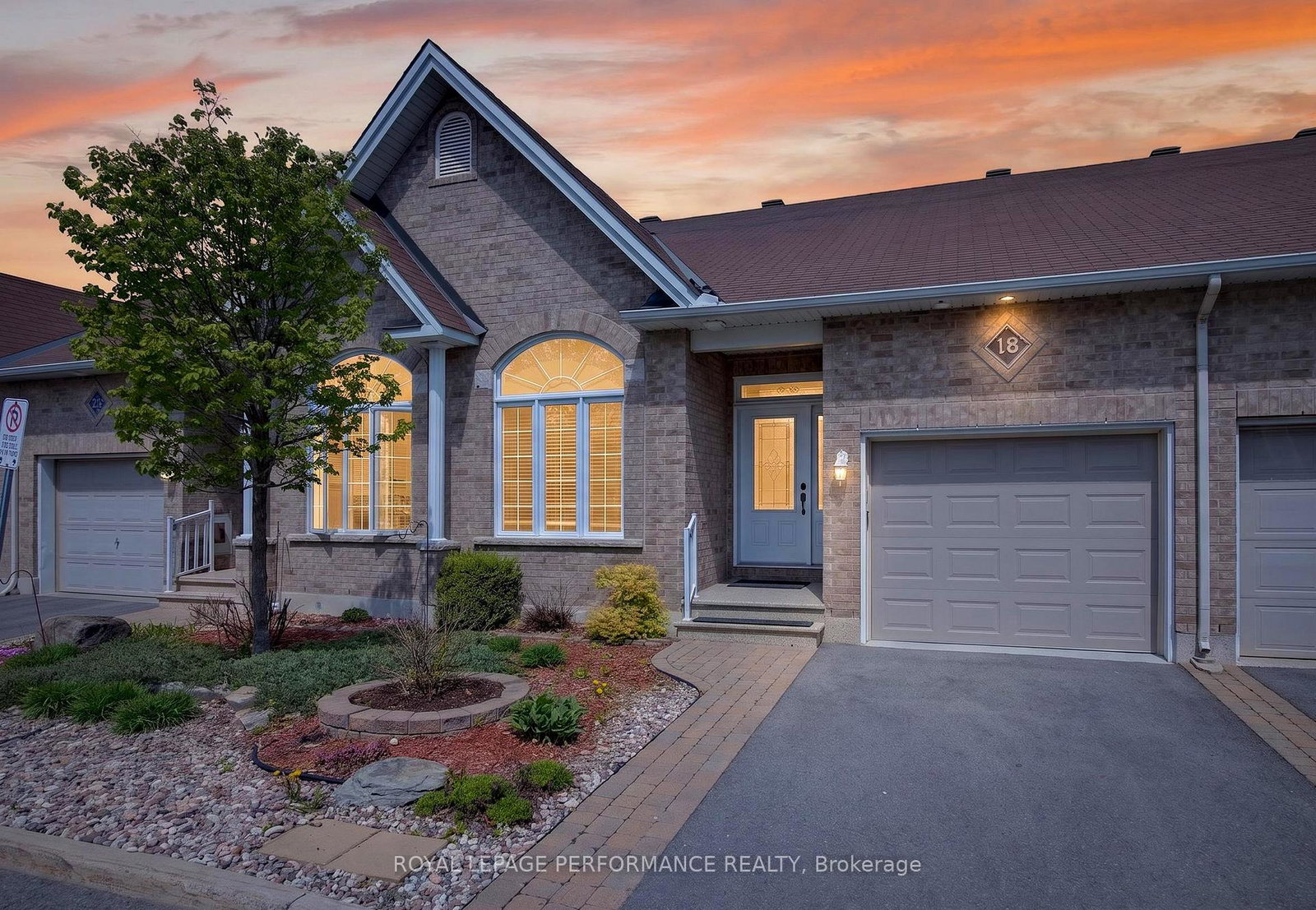 18-chapelier-private-ottawa-ontario-x13225284