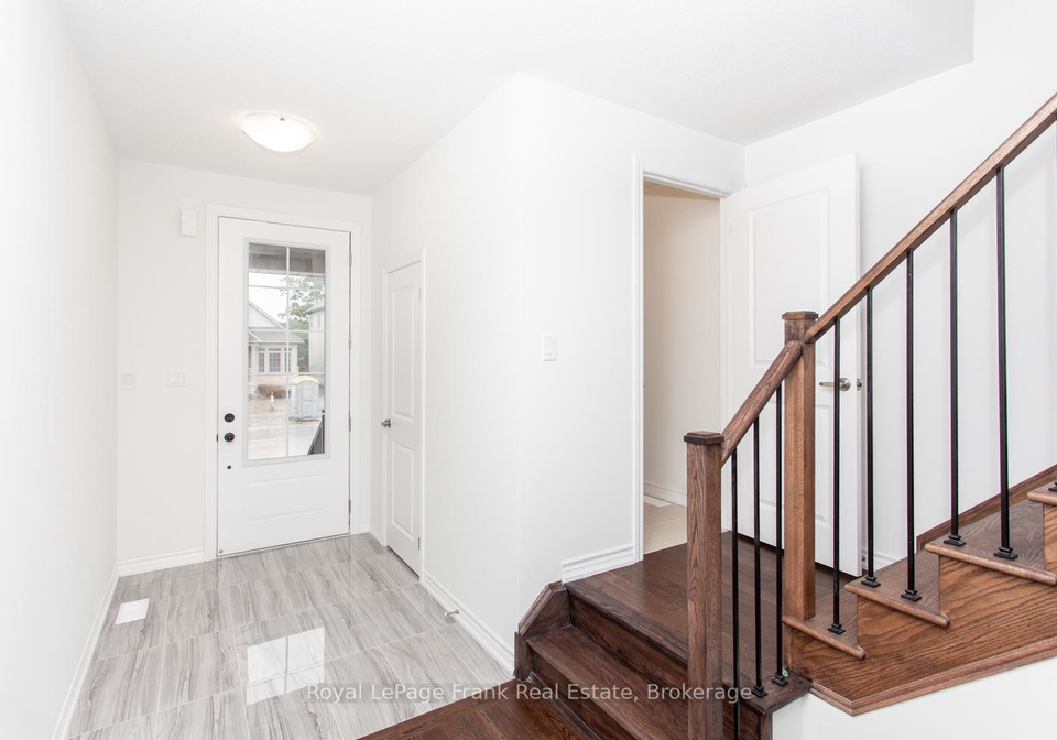 5-hennessey-crescent-kawartha-lakes-ontario-x13225424