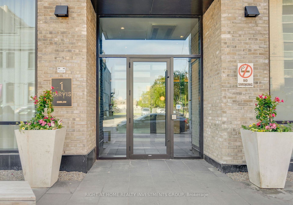 1-jarvis-street-e-hamilton-ontario-x13225618