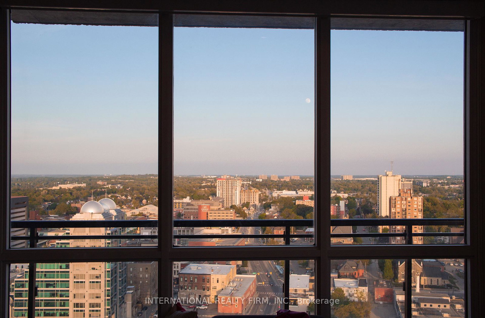 60-charles-street-w-kitchener-ontario-x13225686