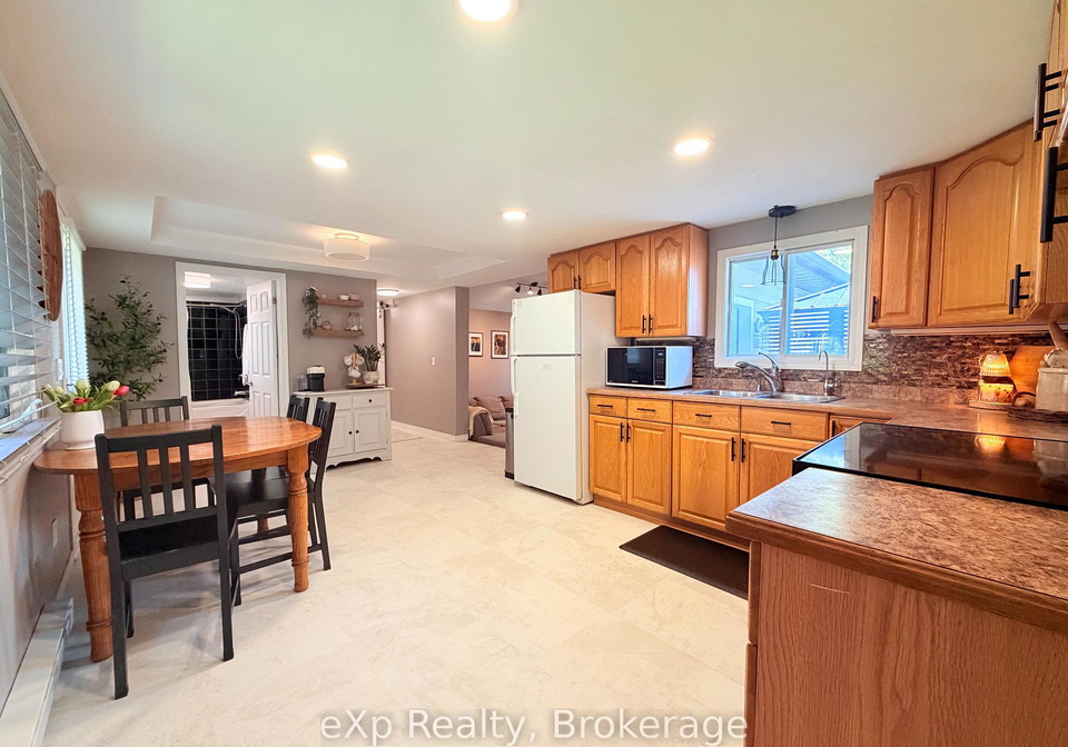 12-union-street-n-brockton-ontario-x13225726