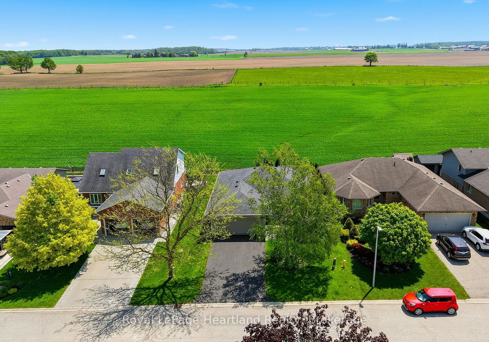 580-maple-avenue-n-north-perth-ontario-x13225790