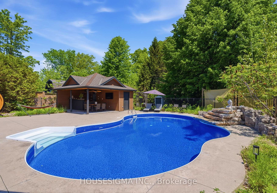 1-newport-lane-norfolk-ontario-x13225842