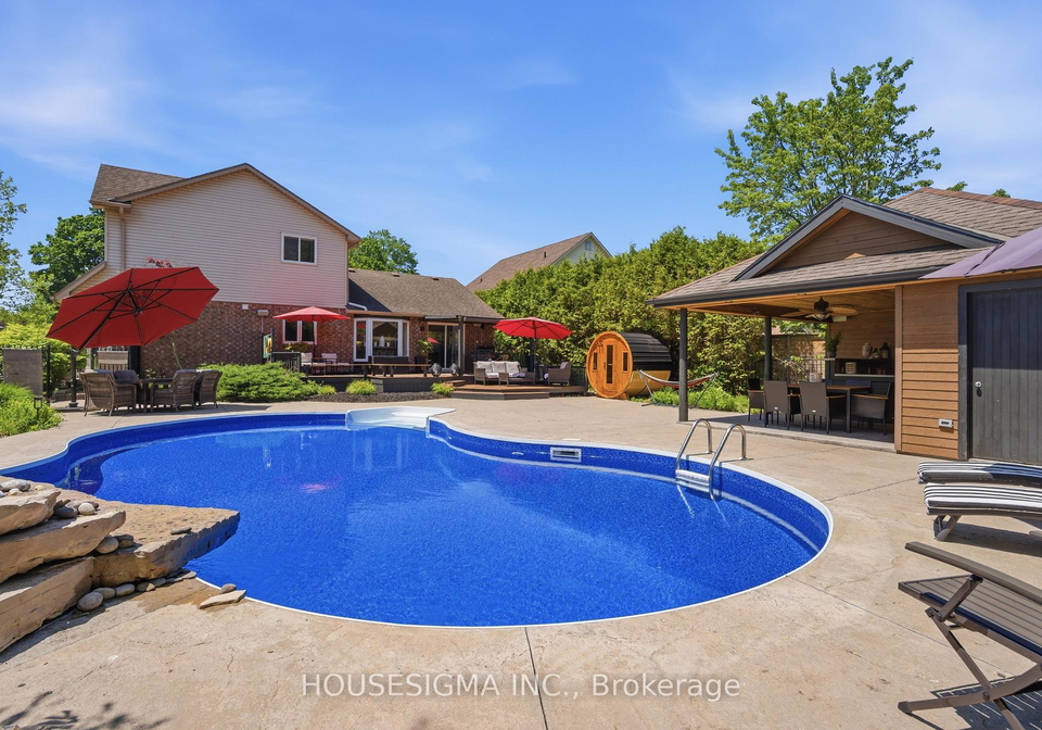 1-newport-lane-norfolk-ontario-x13225842