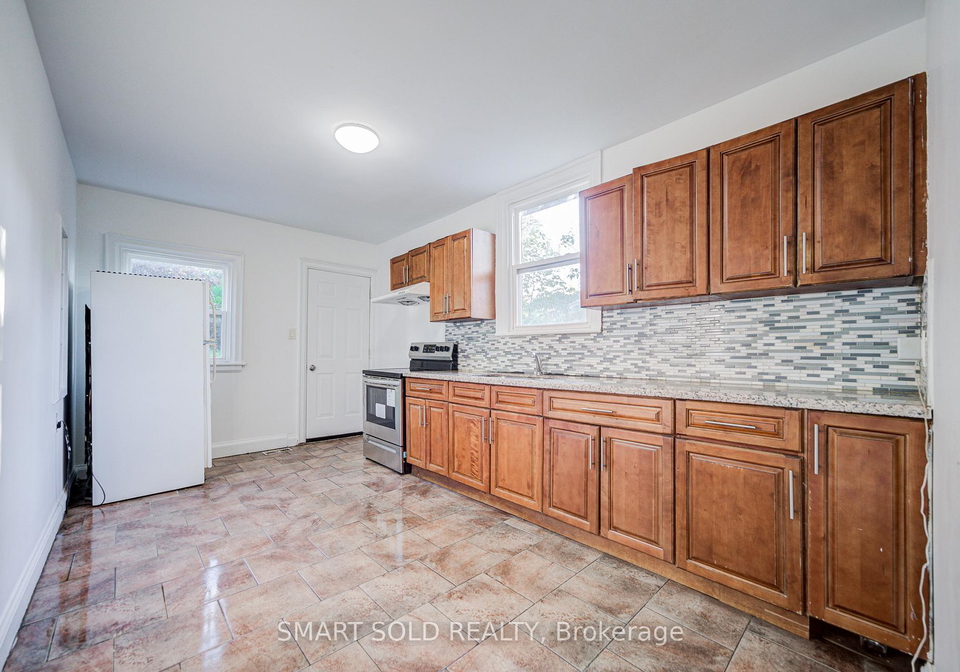 77-fennell-avenue-hamilton-ontario-x13226186
